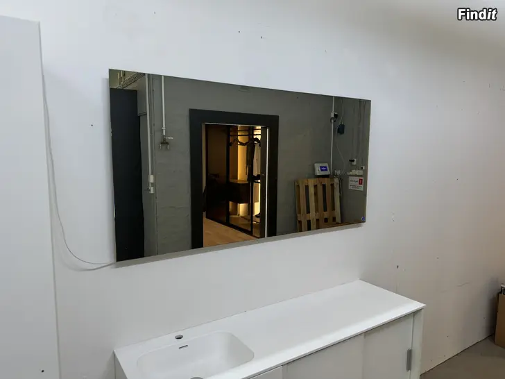 Myydään Kantslipad spegel 1115 x 820mm