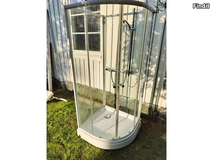 Myydään Komplett duschskåp