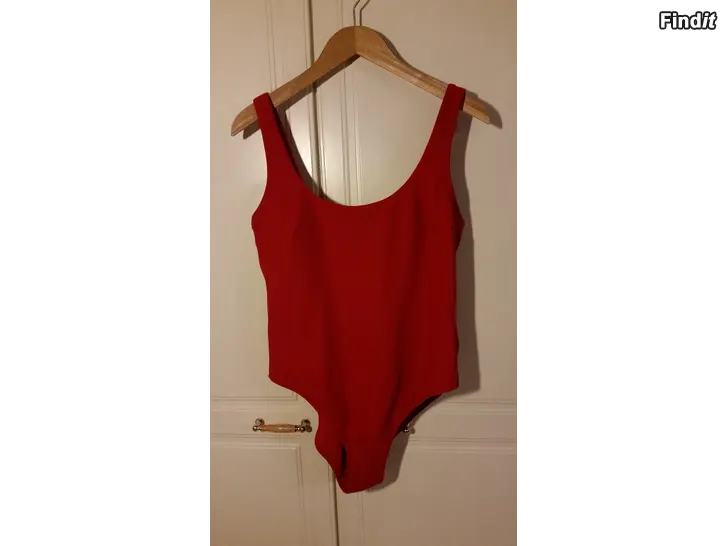 Säljes HM naisten uimapuku koko L punainen  6e