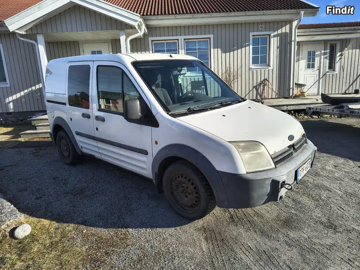 Myydään Ford transit connect