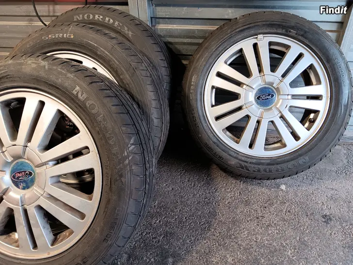 Säljes Ford aluvanteet+kesärenkaat