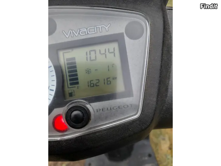 Myydään Peugeot vivacity 2013