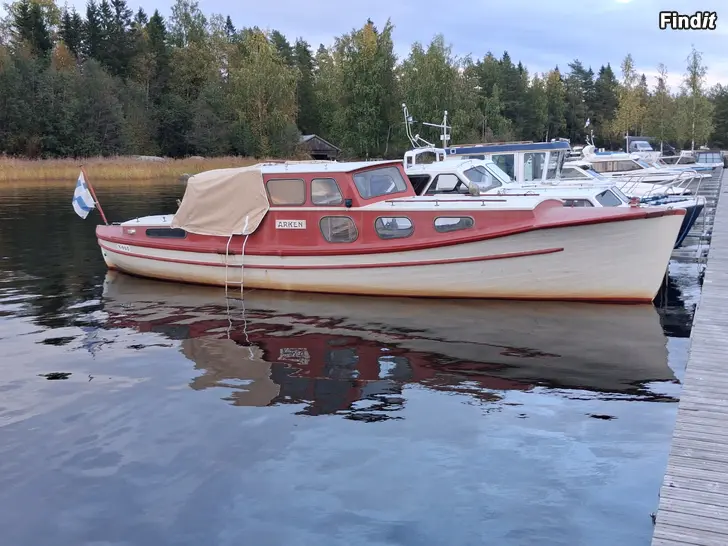 Säljes Gammal och ädel båt
