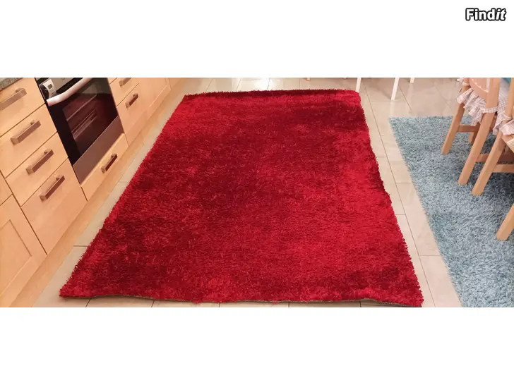 Säljes Nästan som ny 160x230 matta