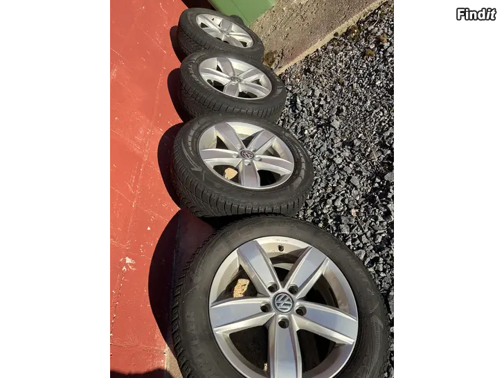 Säljes Volkswagen original 16tums fälgar