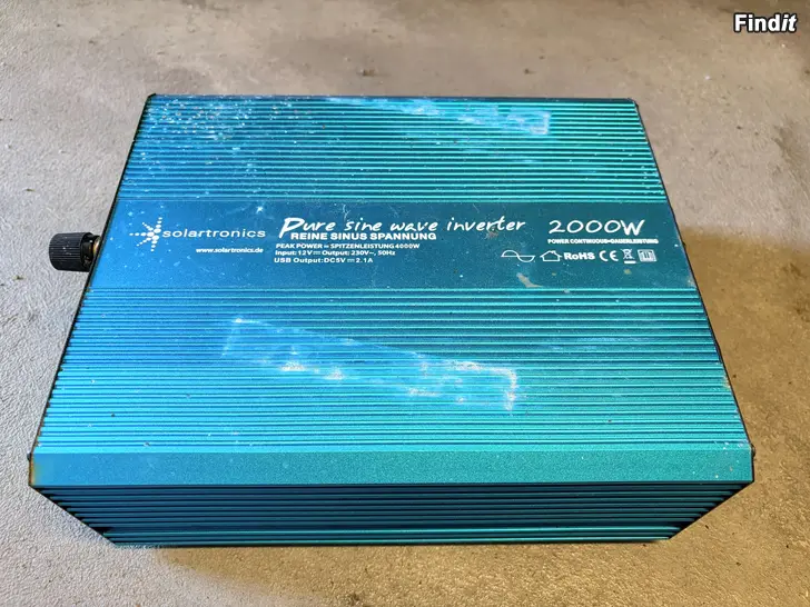 Säljes Solartronics inverter med ren sinus 12 V / 2000 W
