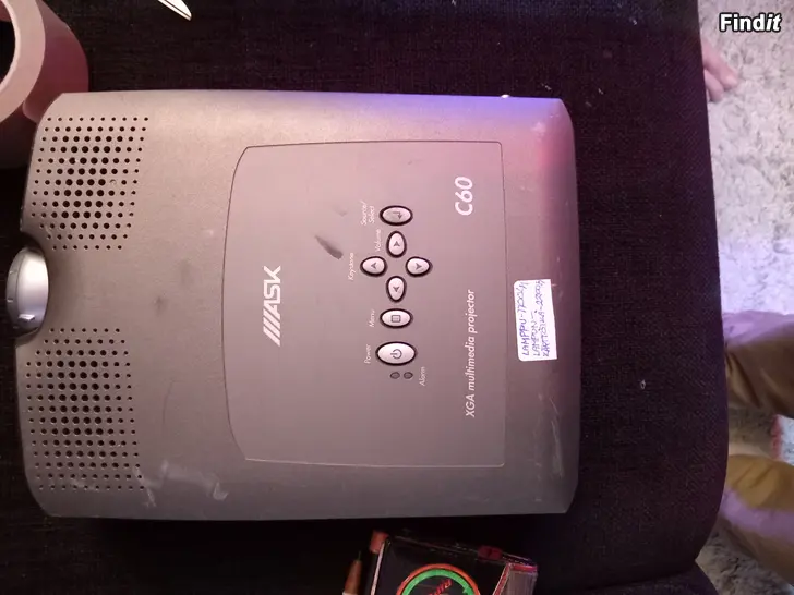 Myydään Videotykki