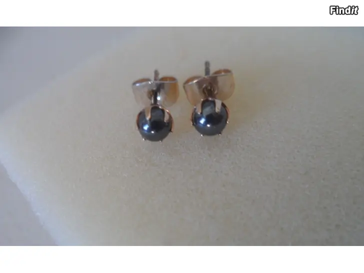 Säljes 14K Kultakorvakorut 5mm