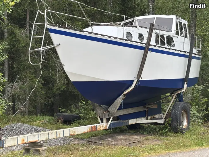 Säljes One Off Stål Motorseglare