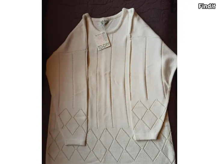 Myydään Uusi To-day pusero, koko M, sopii myös L