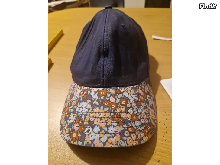 Säljes Keps barn ställbar