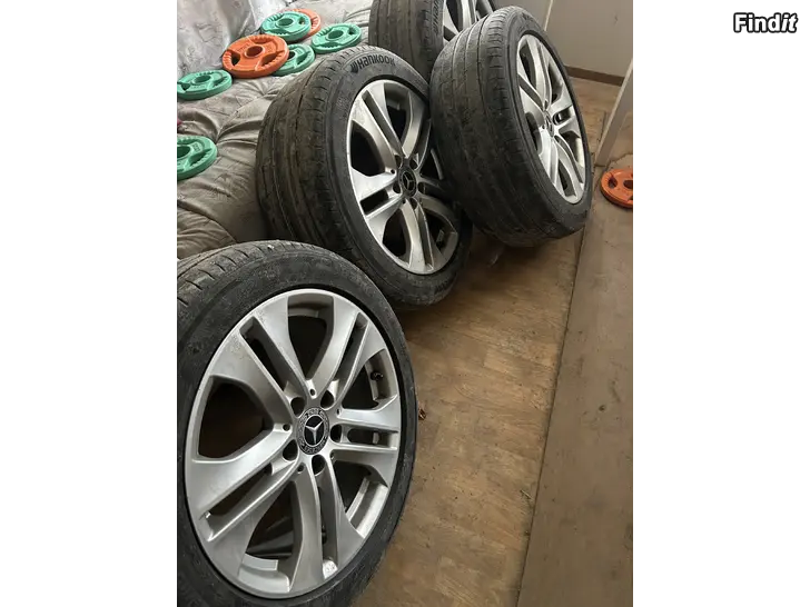 Säljes Mercedes fälgar
