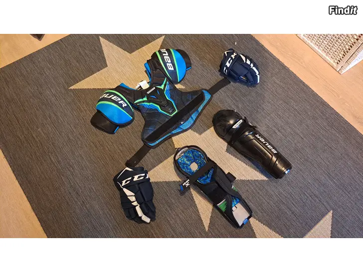 Säljes Ishockey skydd axelskydd benskydd