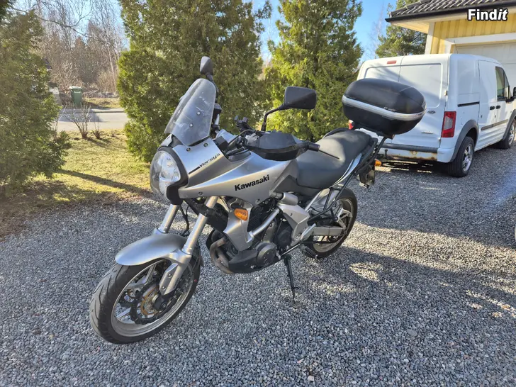 Myydään Kawasaki Versys 650 ABS 2007 Hyvin varusteltu, uudet renkaat. Uusi akku