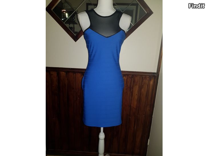 Myydään Sininen / läpikuultava musta mekko S/36