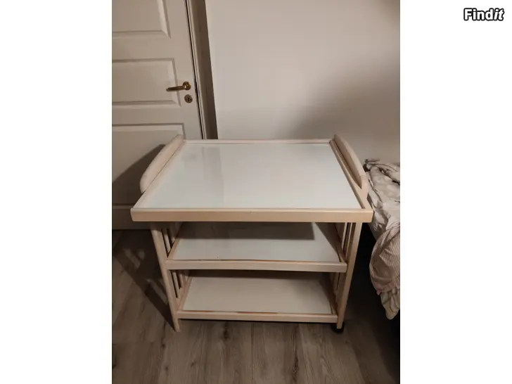 Säljes Skötbord