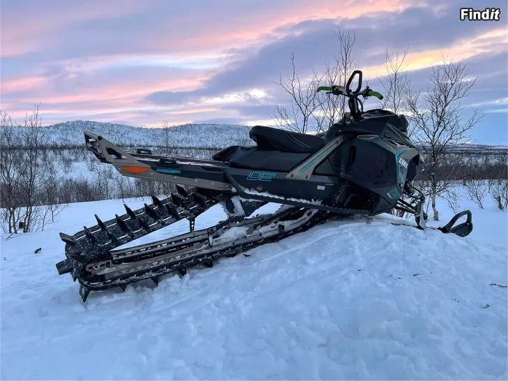 Myydään Vähänajettu Lynx 850 shorty