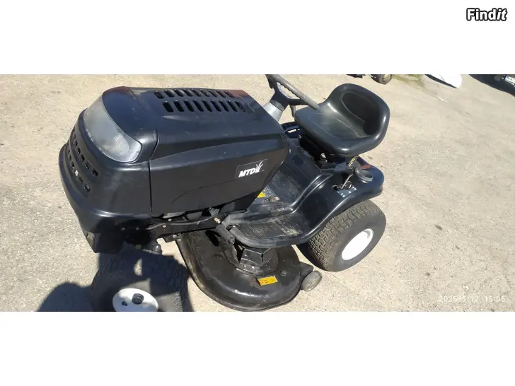 Säljes Stor 22 hkr MTD traktor Gräsklippare
