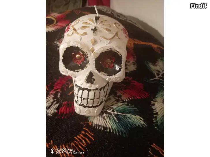 Säljes Pääkallo kynttilä