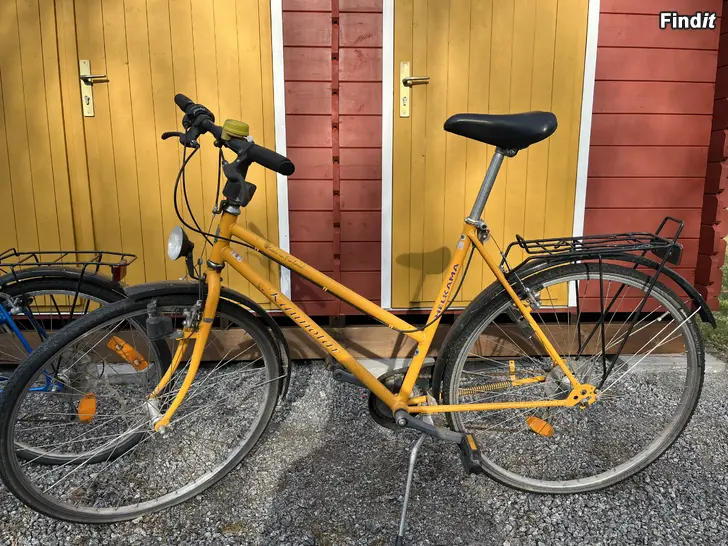 Annetaan Bortskänkes två cyklar