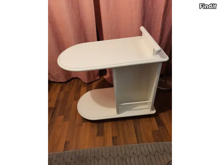 Myydään Litet serveringsbord
