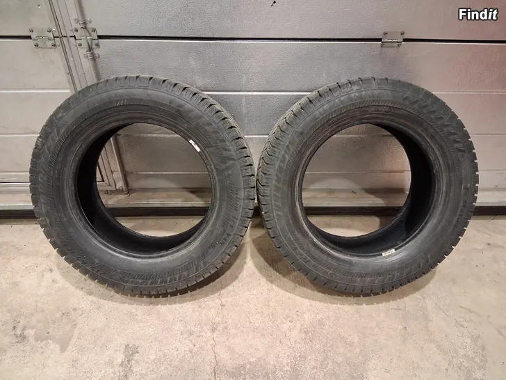 Säljes Vinterdäck Matador 215/65R16C 2ST