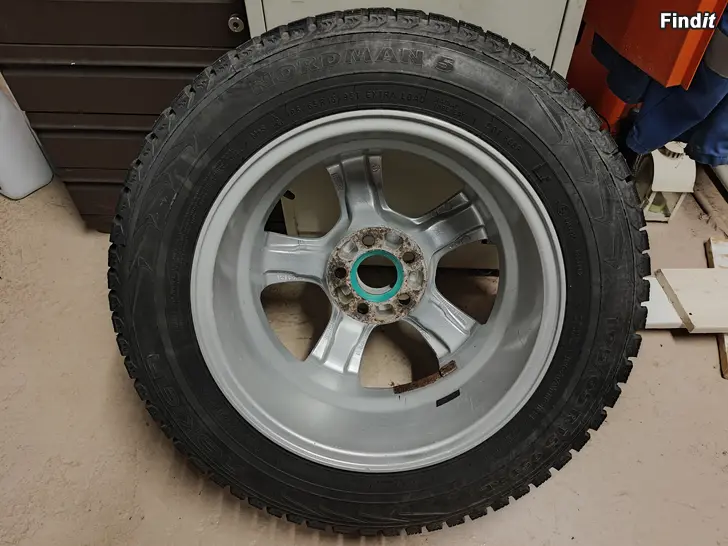 Myydään Talvirenkaat