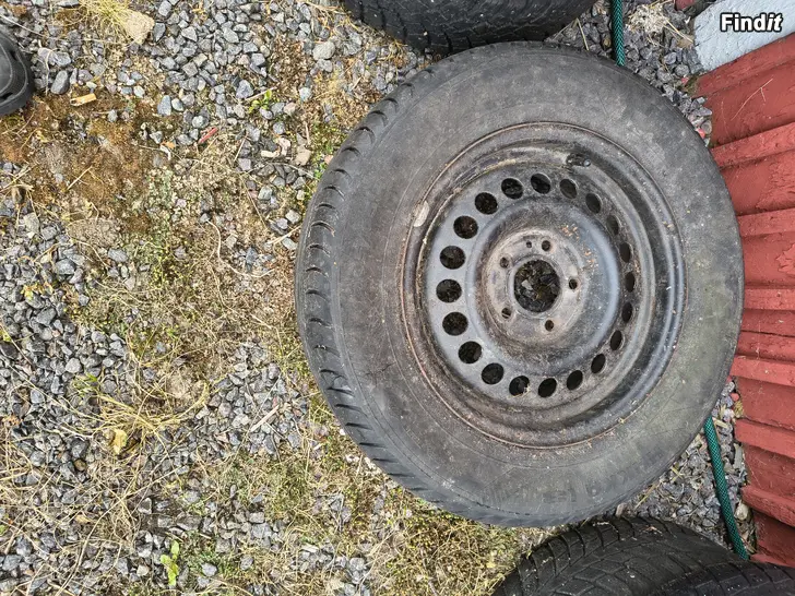 Myydään Peltivanne 15 tuumaa 5 x 110