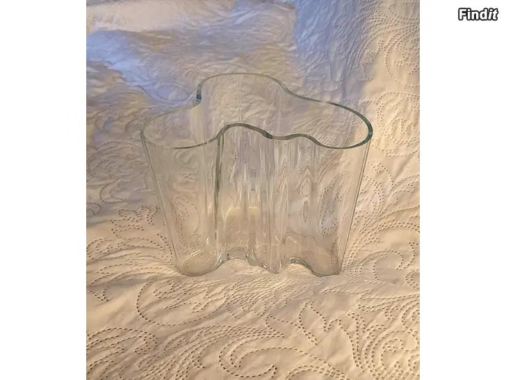 Myydään Alvar Aalto maljakko