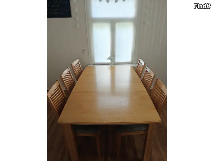 Säljes Matbord från Essemöbler