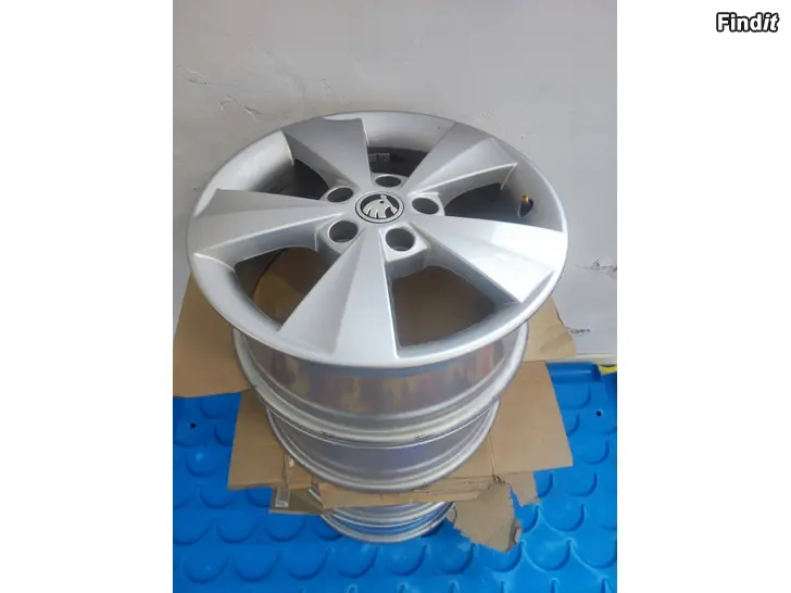 Myydään R16 5x112