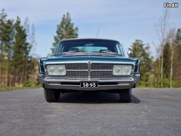 Myydään Chrysler imperial