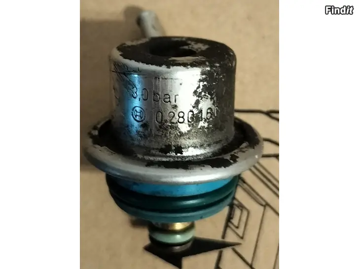 Myydään Polttoaineenpaineensäädin