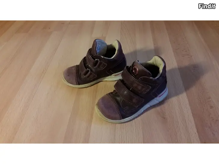Myydään ECCO Goretex nahkakengät koko 23 hinta  4e