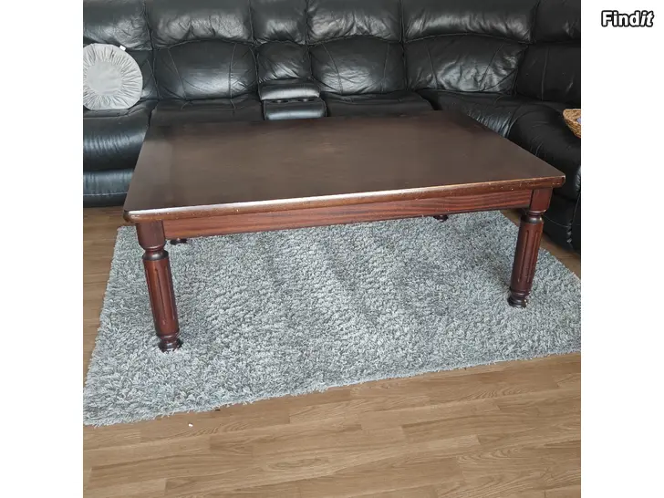 Säljes Soffbord i massivt trä, ek