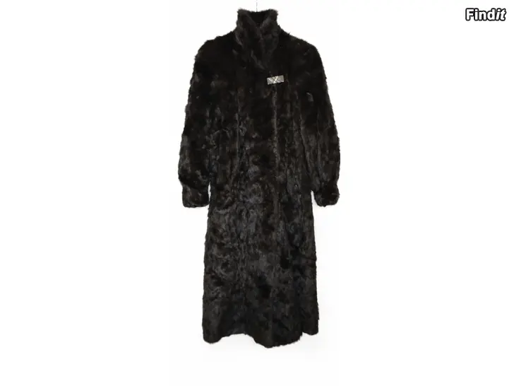 Myydään UUSI käyttämätön naisten villakangastakki  beige