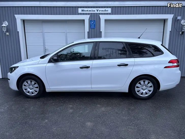 Myydään Peugeot 308 farmari -2017 vain 140tkm