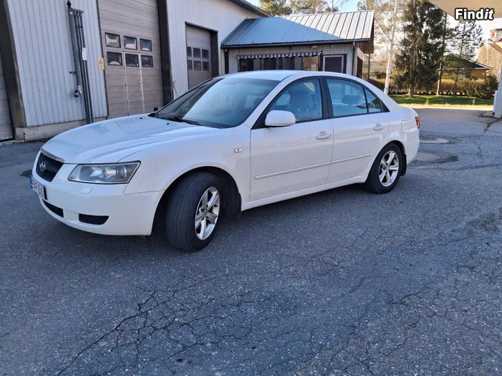 Myydään HYUNDAI Sonata V 2.0 VVTi GLS Bensiini