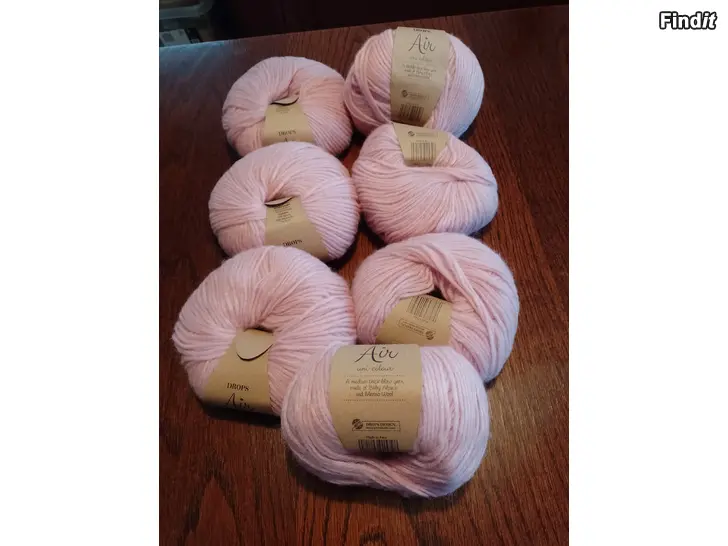 Säljes Sju nystan av vackra garnet AIR