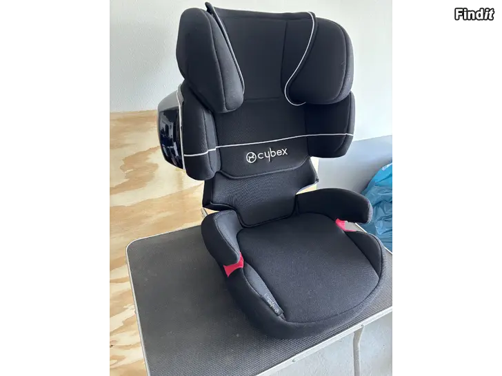 Säljes Bilbarnstol Cybex Solution X2-fix