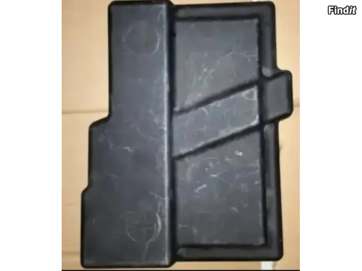 Myydään Bosch abspumppu akkukotelonkanssi takaumpio lasinnostimen kytkin