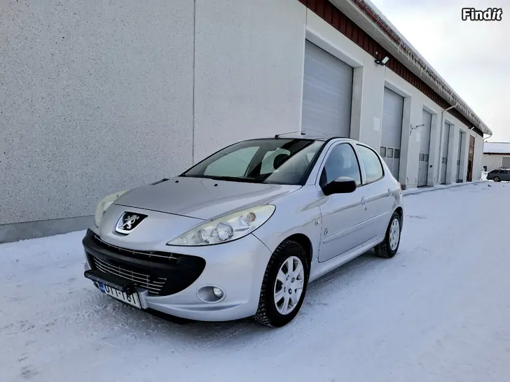 Myydään Peugeot 1.4 Generation 75 5ov  2013