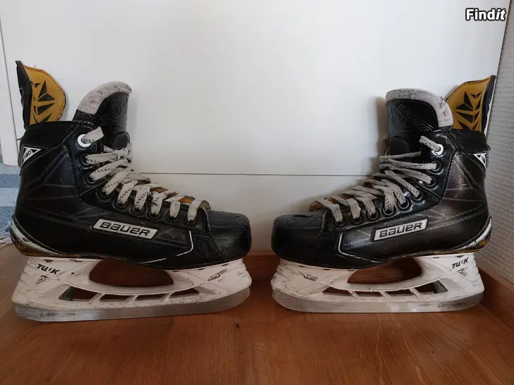 Säljes Bauer Supreme s180 skridskor stl 36.5