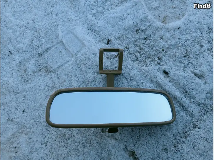 Myydään Isuzu Trooper/Daihatsu Rocky sisäpeili IKI 8018