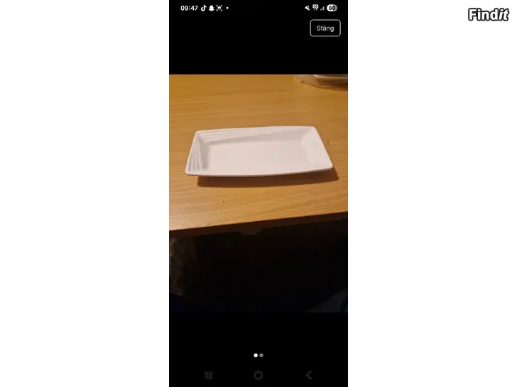 Säljes Delica ware white glaze legance långa tallrikar