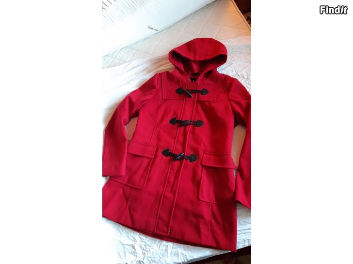 Säljes Mörkröd duffel jacka, stl 40