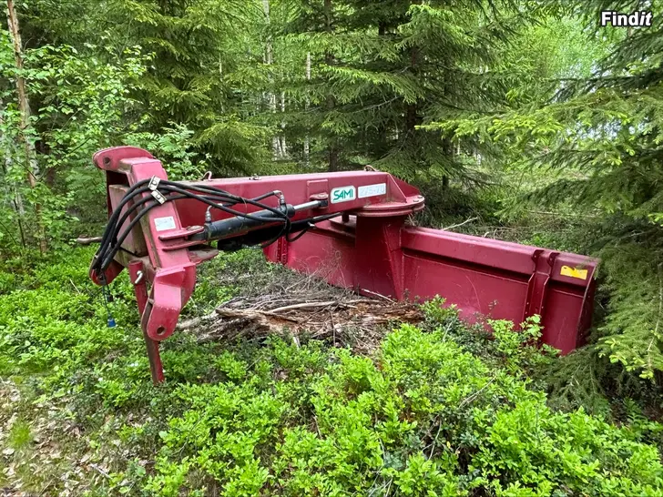 Säljes Schaktblad, kippkärra o liten skogsvagn