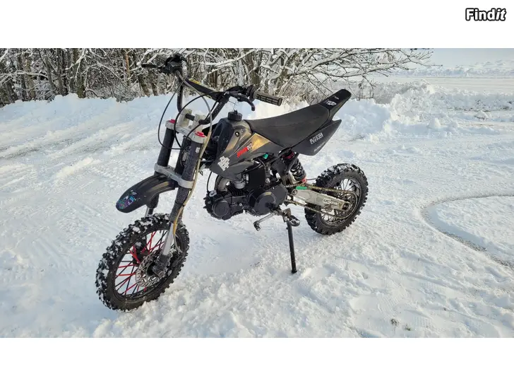 Myydään Cross 125cc