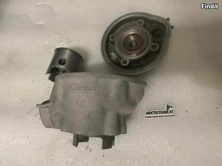 Myydään Airsal 70cc minarelli am6