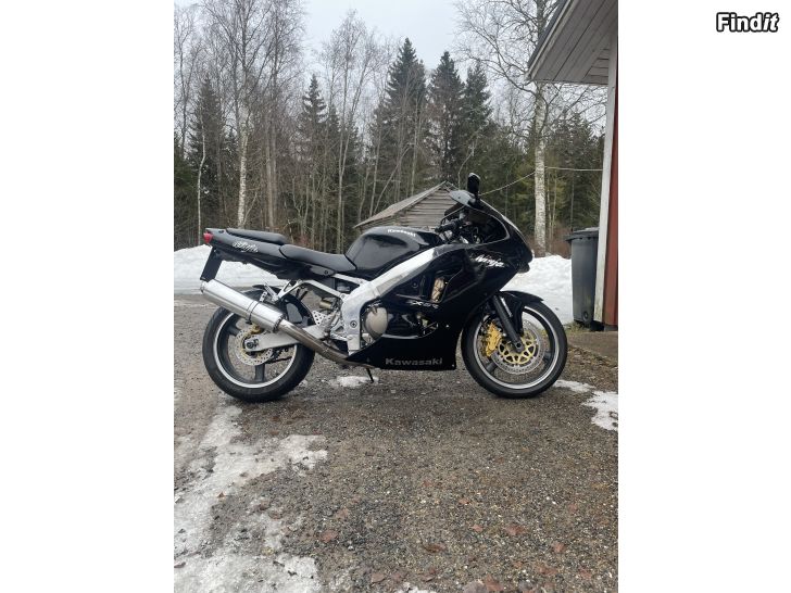 Säljes Kawasaki ZX-6R motorcykel till salu